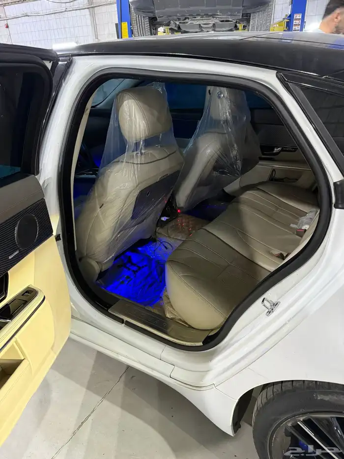 جاكور 8 سلندر سوبر تشارج 2011 8