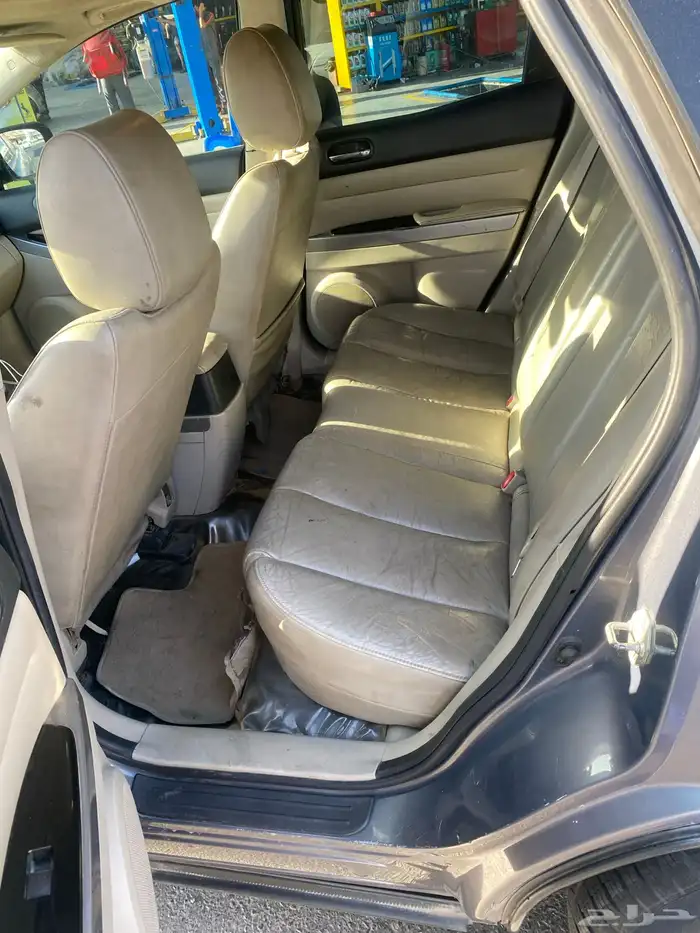 سيارة للبيع مازدا 4