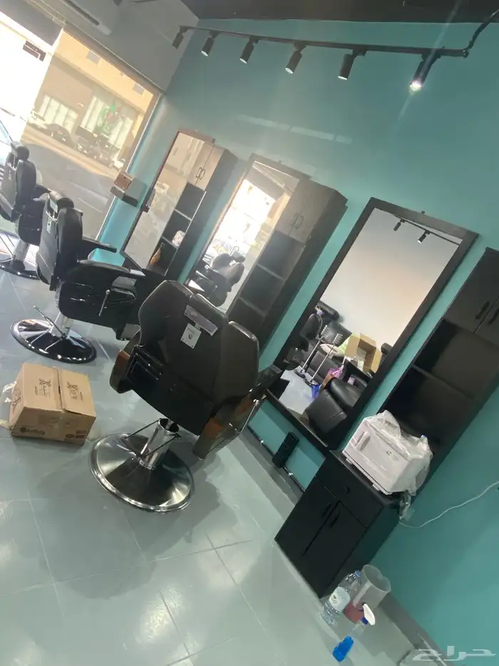 اثاث محل حلاقه جديده مستخدم اغراض كرسي واحد فقط 3