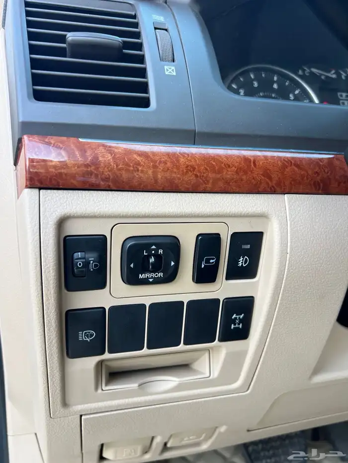 تويوتا لاند كروزر جيب موديل 2013 27