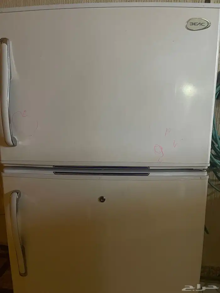ثلاجه كبيره للبيع 0