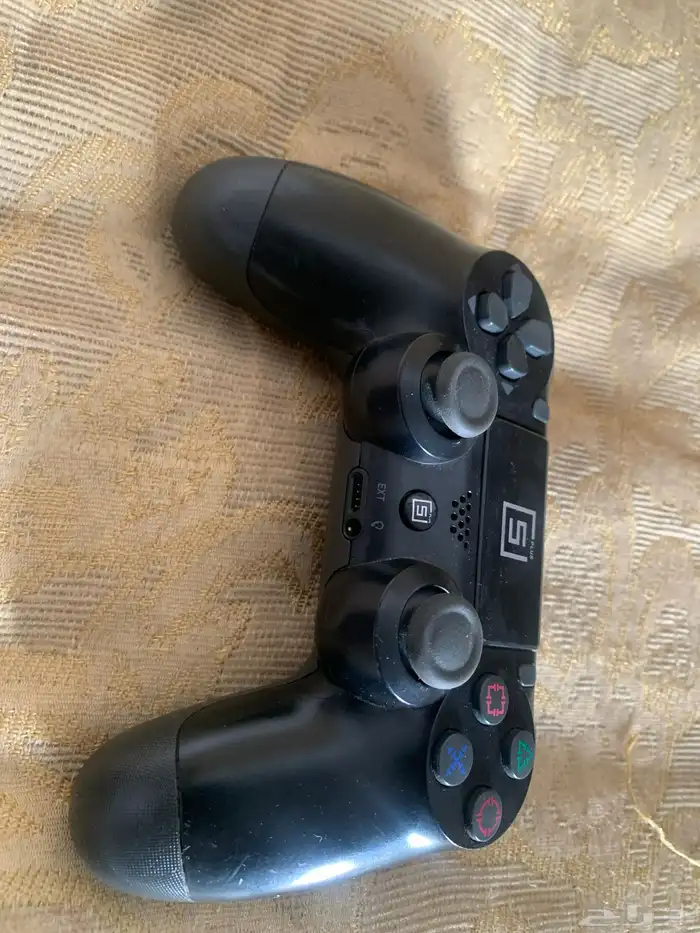 يد سوني للبيع السعر 40 0