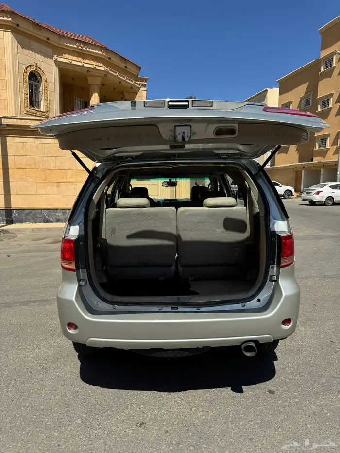 تويوتا فورتشنر2008 12