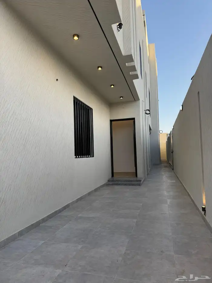 شقه للبيع 1