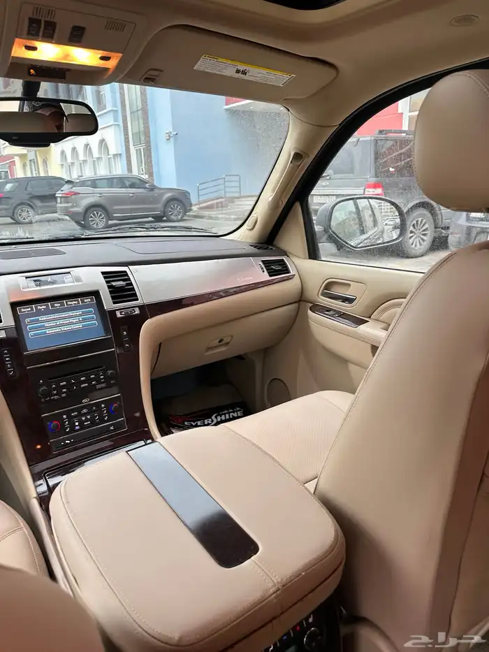 كاديلاك اسكاليد 2011 فل كامل الجميح 59