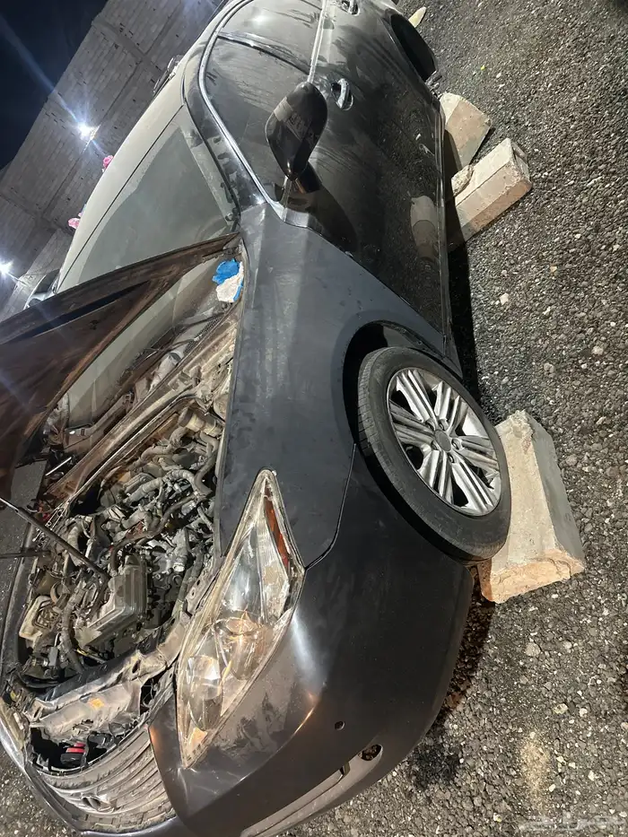 لكزس es350 للبيع قطع غيار محرك السياره والجيربوكس شرط 2
