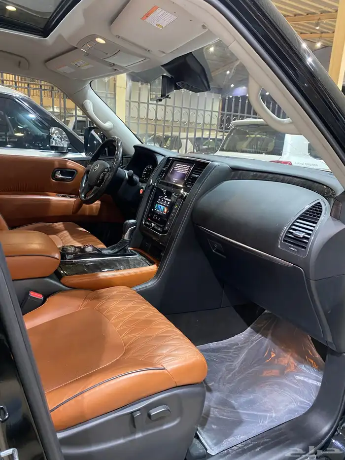 للبيع نيسان باترول 2021 بلاتينيوم سعودي عداد 105 الف 14