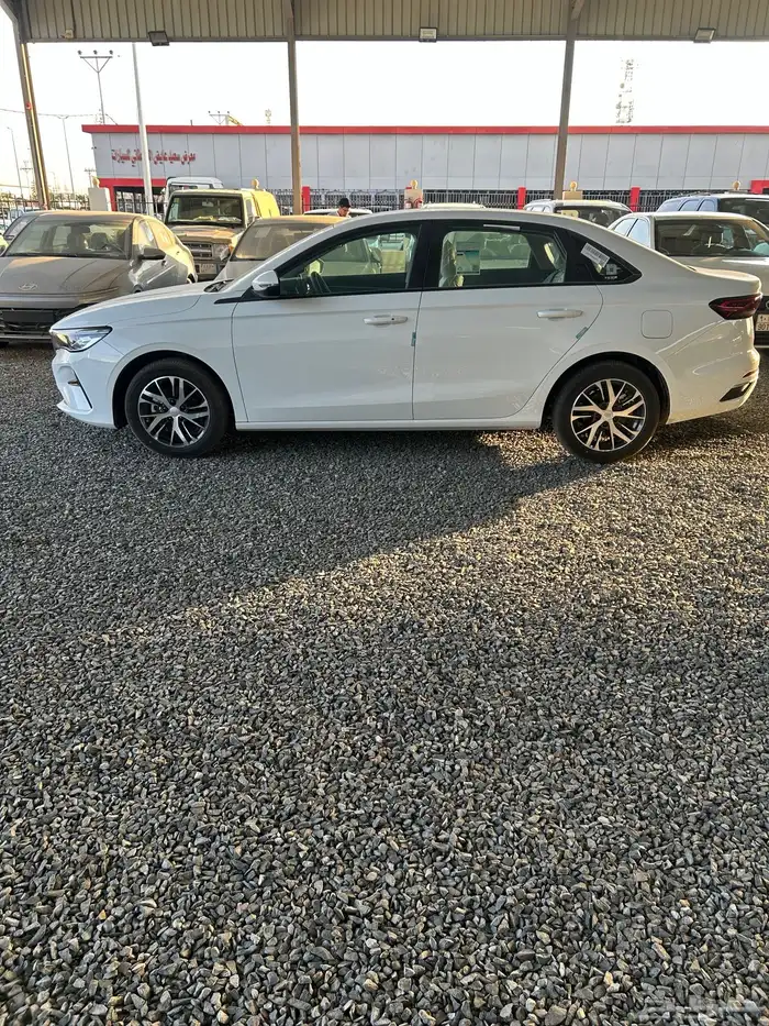 جيلي امجراند ستاندر 1