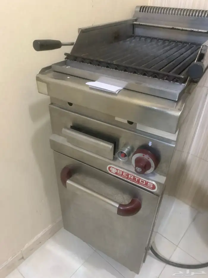 شواية غاز بحجارة الحمم البركانية ايطالية نظيفة جدا وممتازة 10