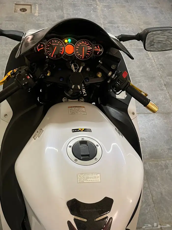 سوزوكي هايبوزا 2012 4