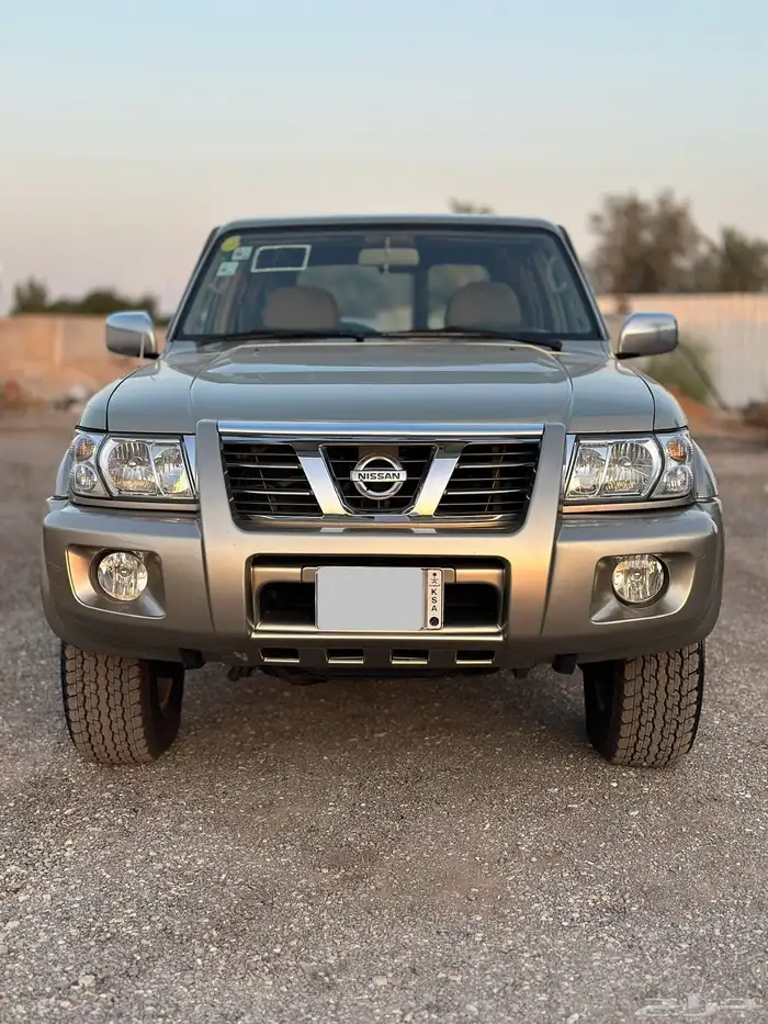 للبيع سوبر سفاري 2002 قير عادي اساس 7