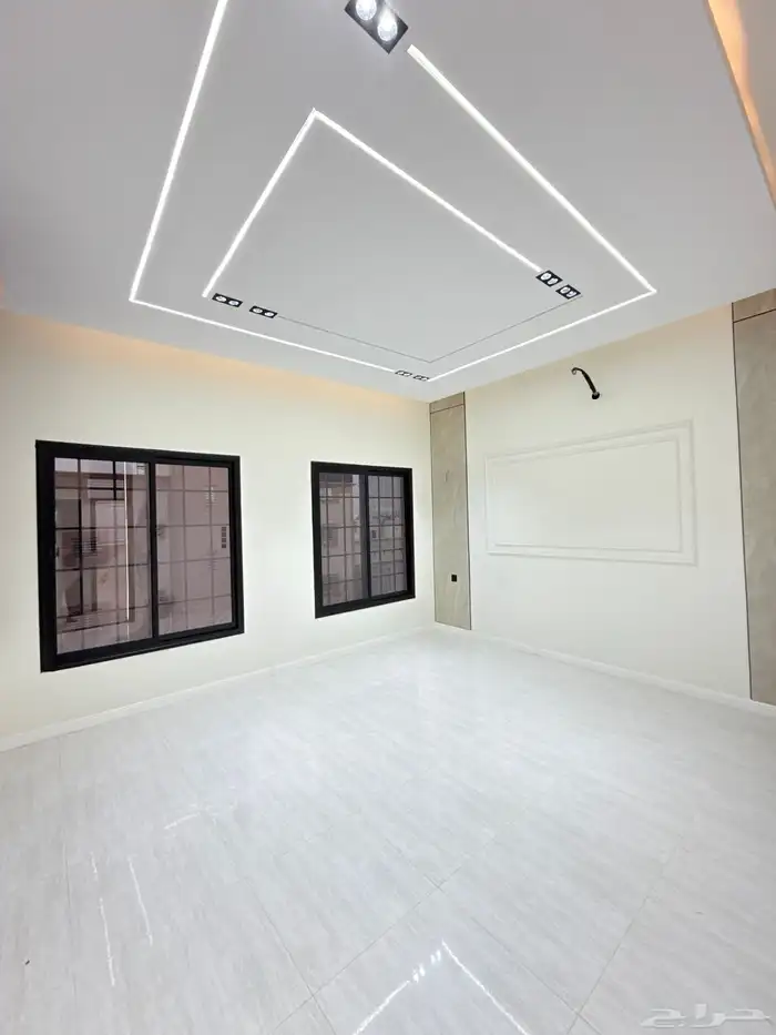 للبيع شقق ارضيه وعلويه بحي الموسي وسط الخدمات وحديقه 27