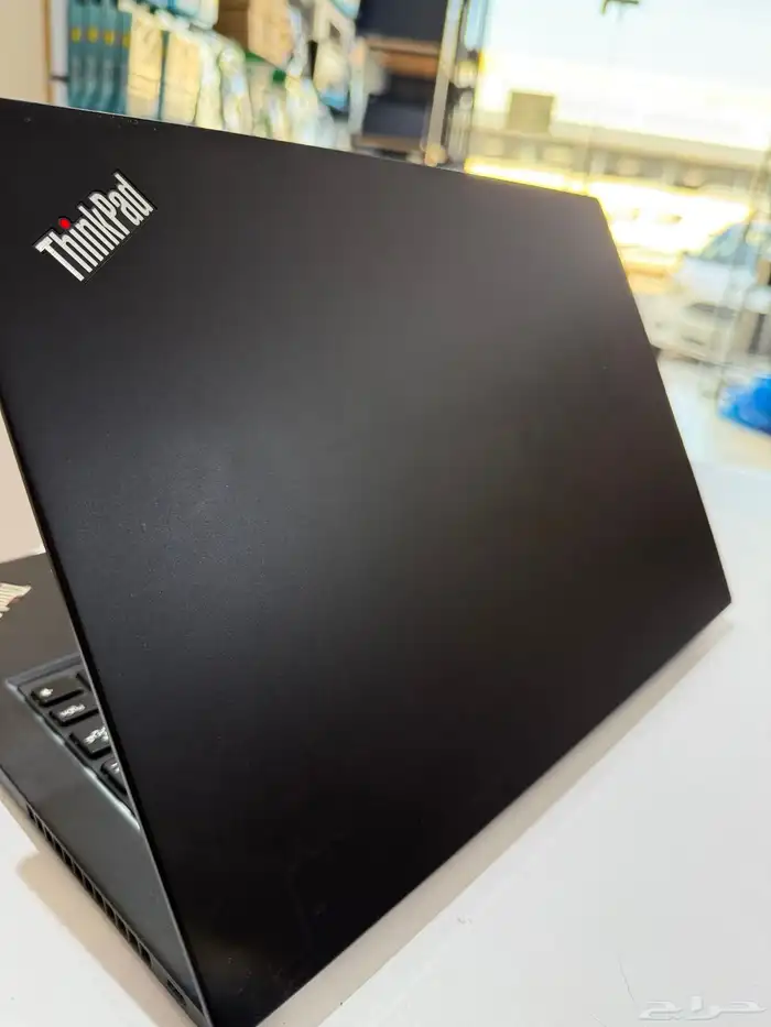 كمبيوتر لاب توب بحالة الوكالة بدون خدش i7 Vpro شاشة لمس 1200 5