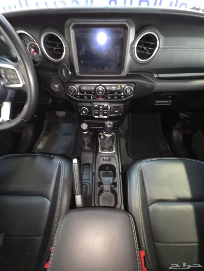 جيب رانجلر 2021 فل كامل 12