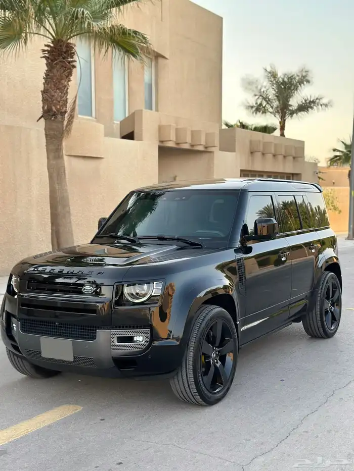 ديفندر 6 سلندر 2022 تحت الضمان HSE ( تم البيع ) 2