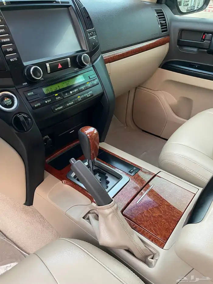 لاندكروزر 2014 GXR 35