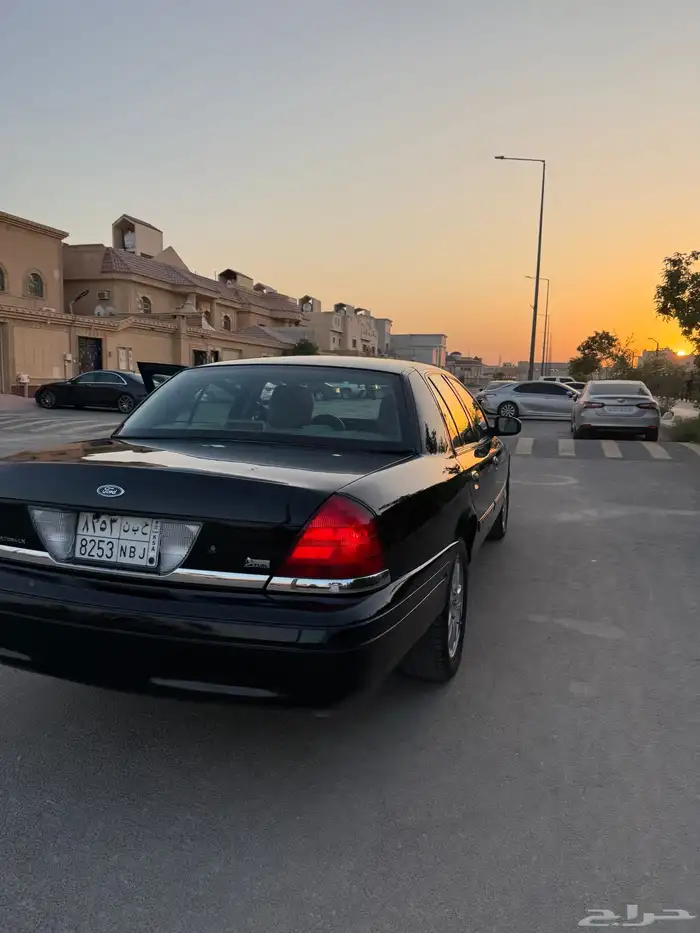 فورد فكتوريا 2011 نظيف جدا 61