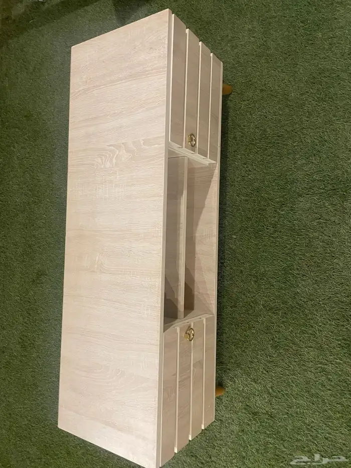 طاولة تلفزيون نضيفه للبيع 2