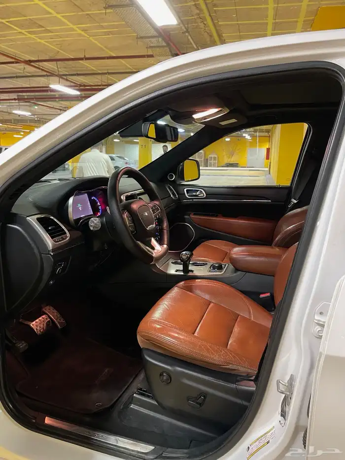 جيب شروكي SRT 2014 7