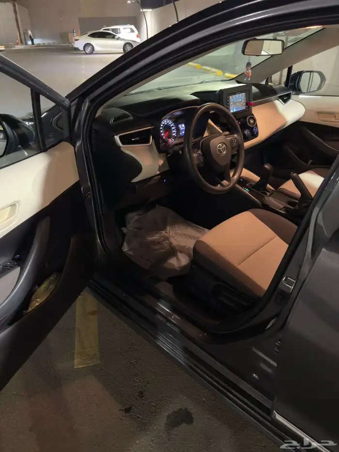 كورولا 2021 للبيع XLI نص فل 12