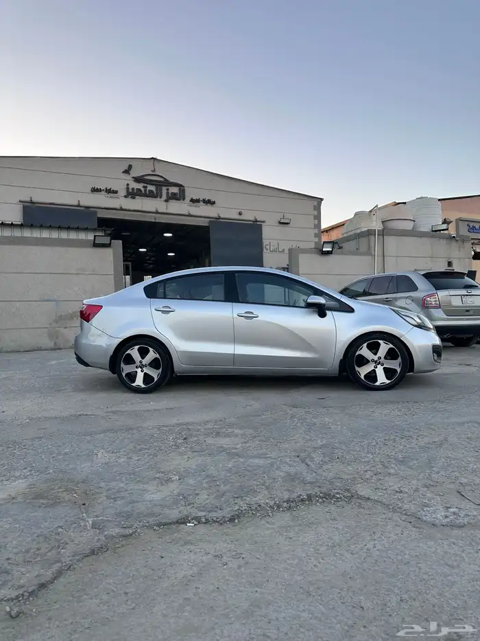 للبيع كيا ريو مديل2014 فل كامل 3