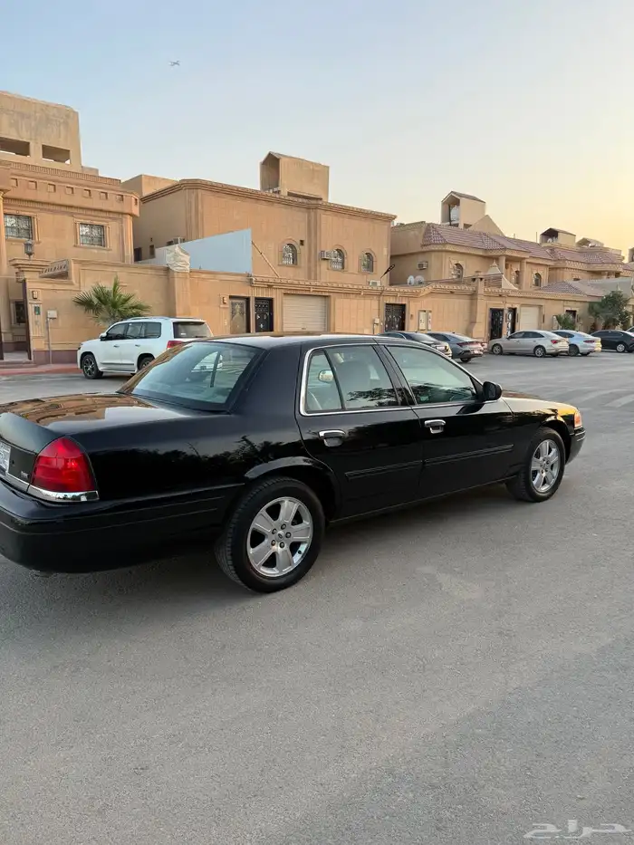 فورد فكتوريا 2011 نظيف جدا 17