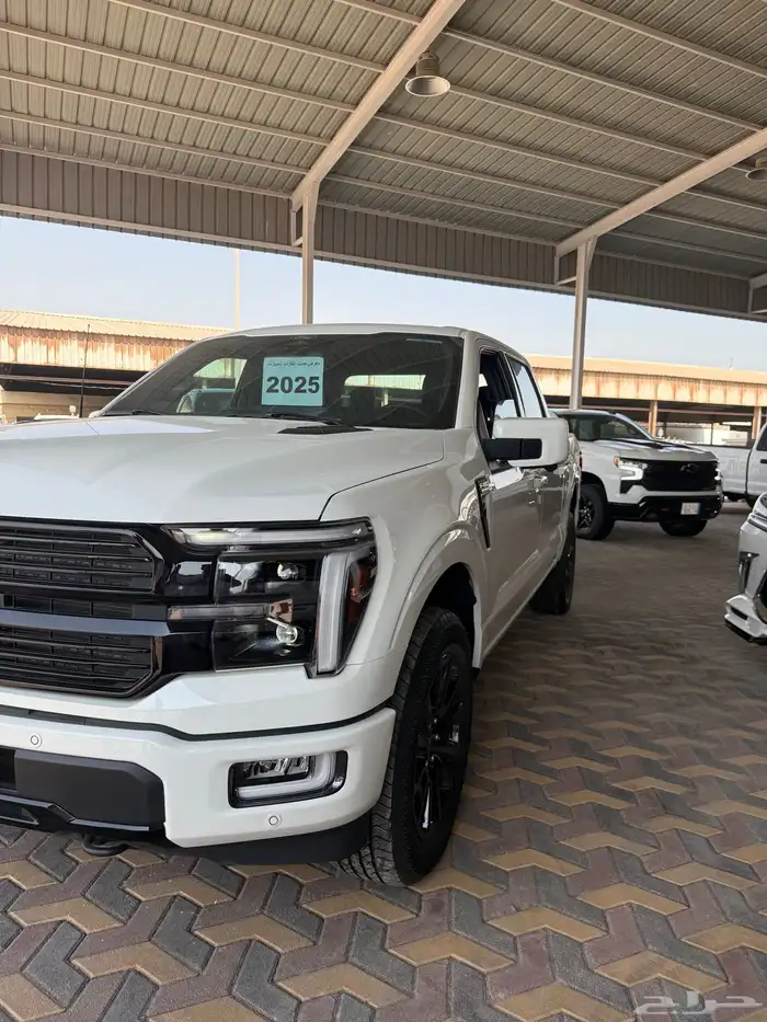 فورد غمارتين F150 بلاتينيوم فل اوبشن موديل 2025 3