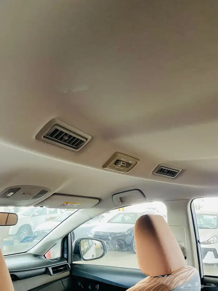 تويوتا انوفا بنزين - 2018 13