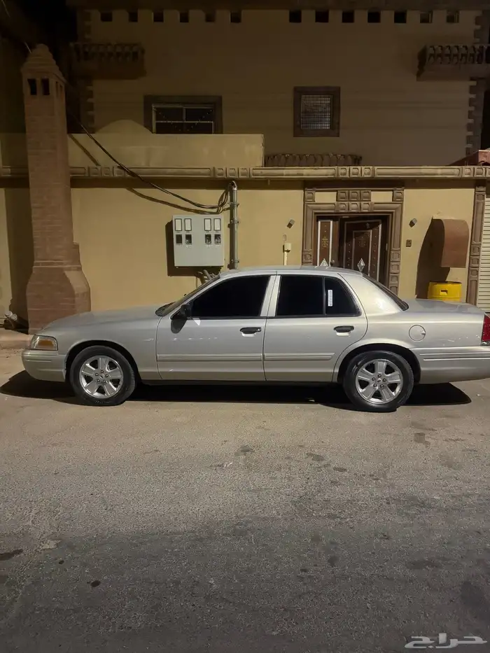 فورد كراون فكتوريا 2012 مدني 25