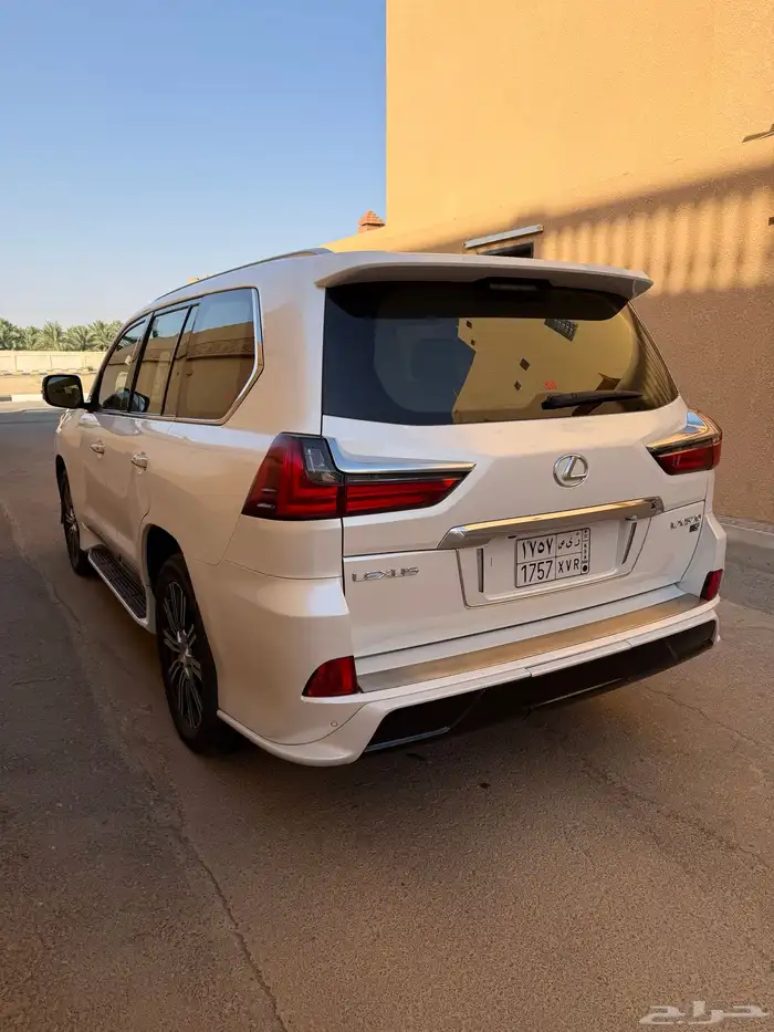 جيب لكزس LX570 2019 3