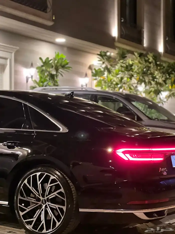 اودي A8L عداد قليل 2020 5