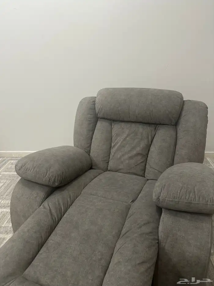 كرسي استرخاء بحالة ممتازه جدآ ونظيف 1