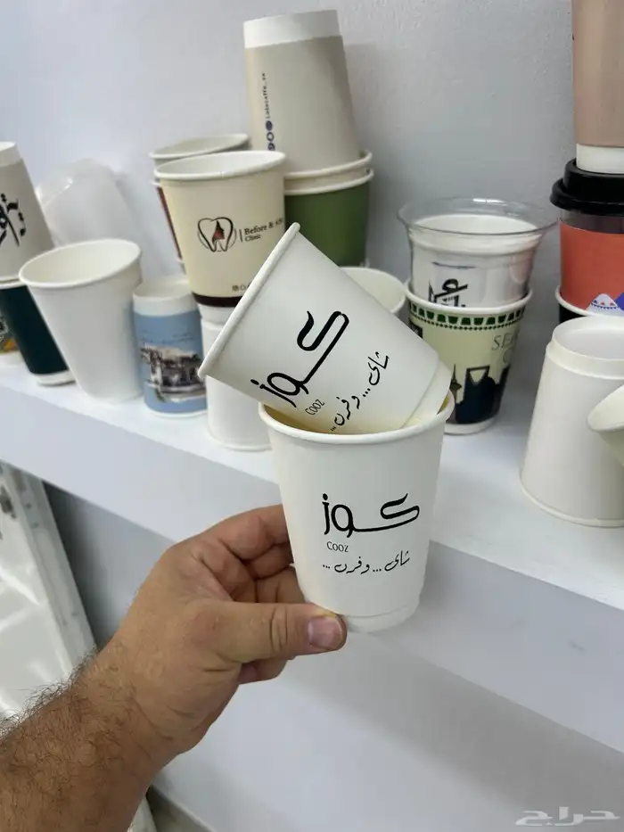طباعة الأكواب لوقو جلد. ورق تغليف ستكرات 17