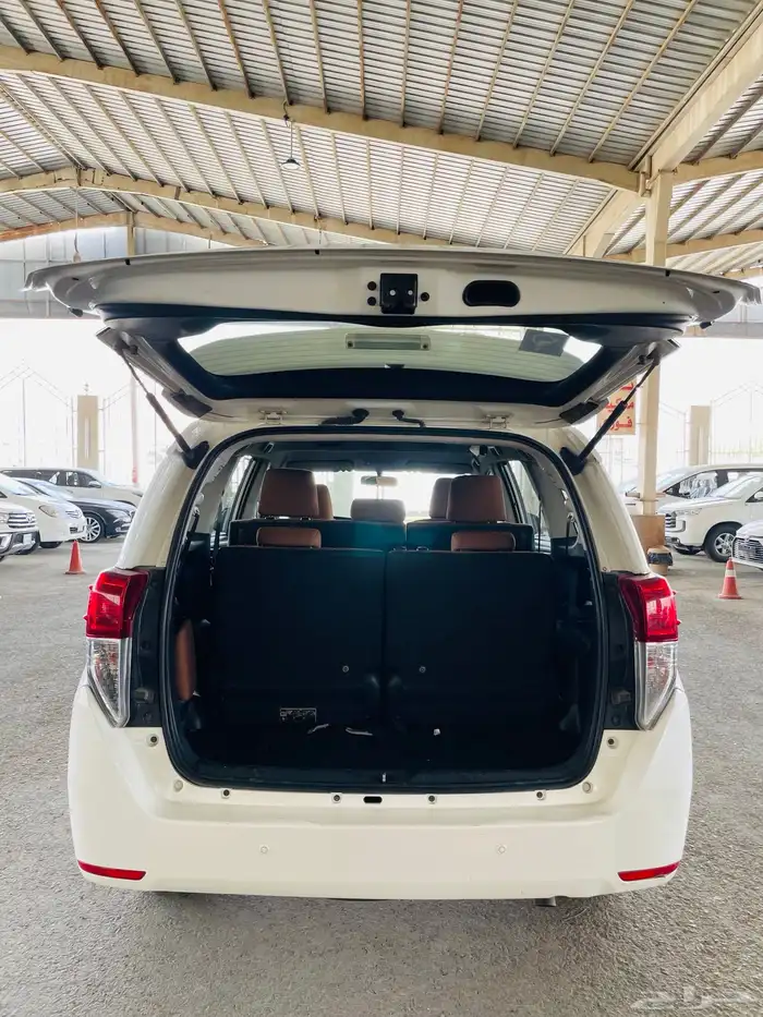 تويوتا انوفا بنزين - 2018 15