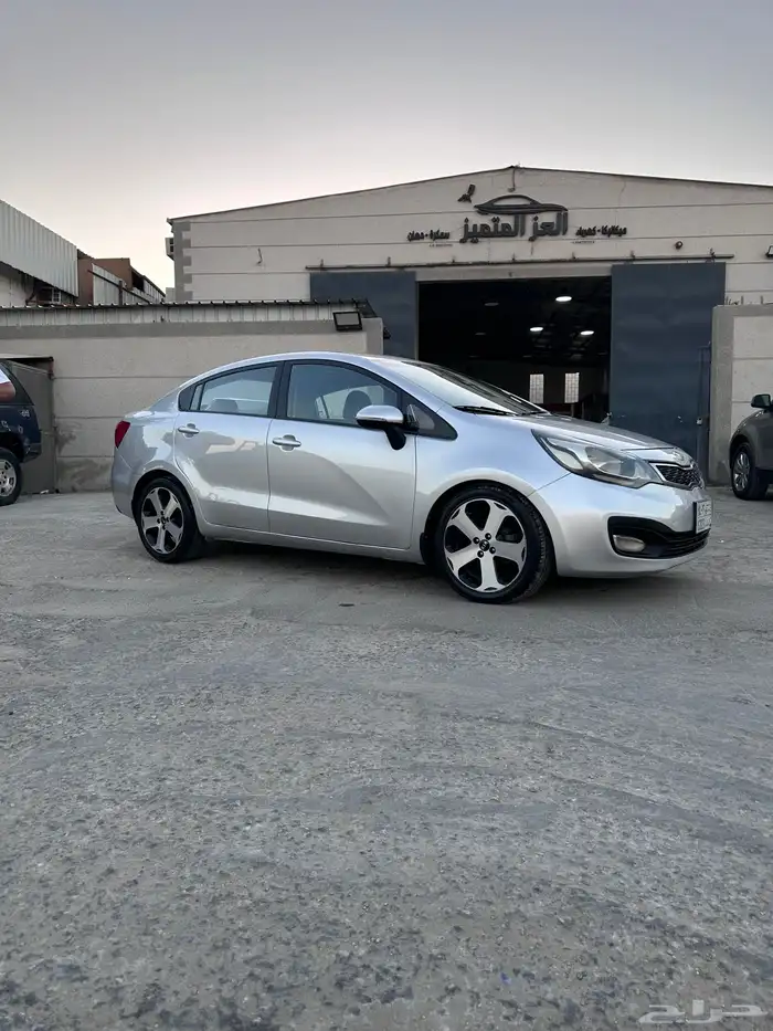 للبيع كيا ريو مديل2014 فل كامل 2