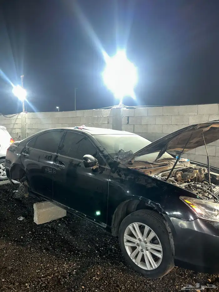 لكزس es350 للبيع قطع غيار محرك السياره والجيربوكس شرط 0