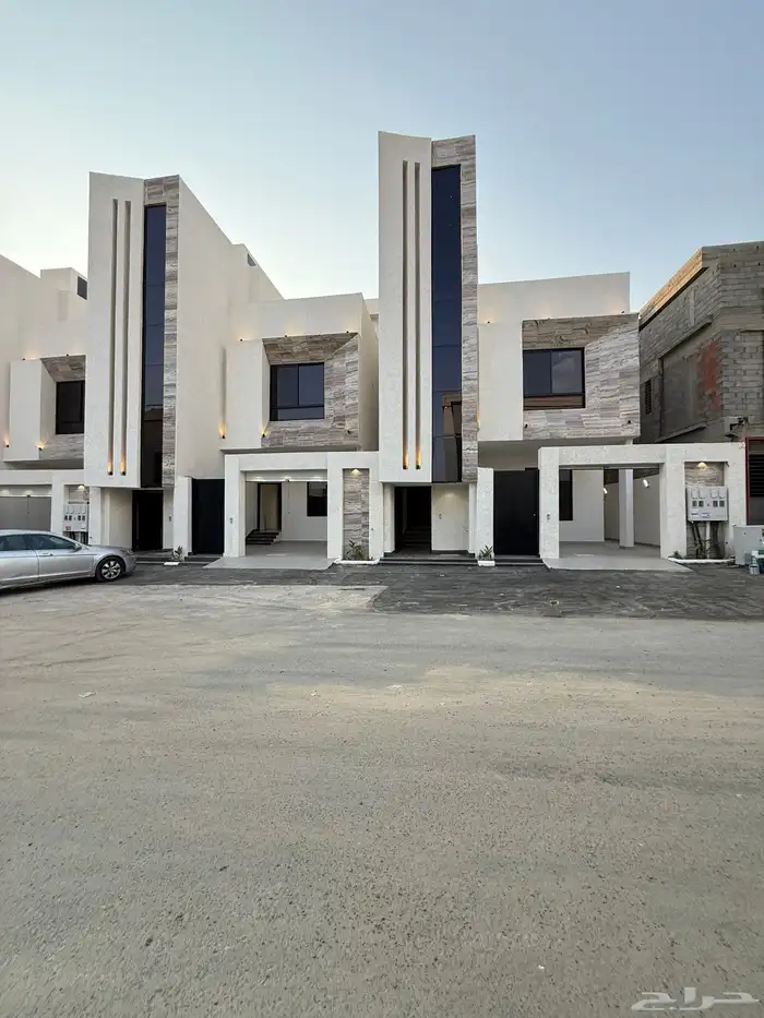 للبيع شقق وارواف علويه بالقرب من الاستاد الرياضى المحاله 3