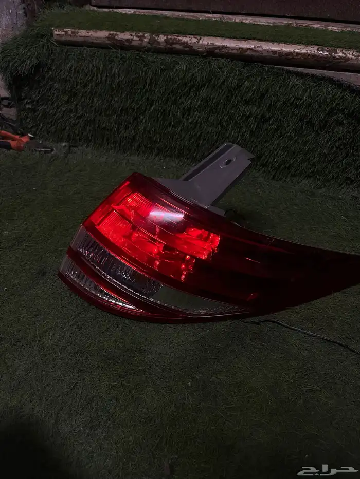 اسطب ركن يمين بريفيا 2006 إلى 2010 اصلي 10