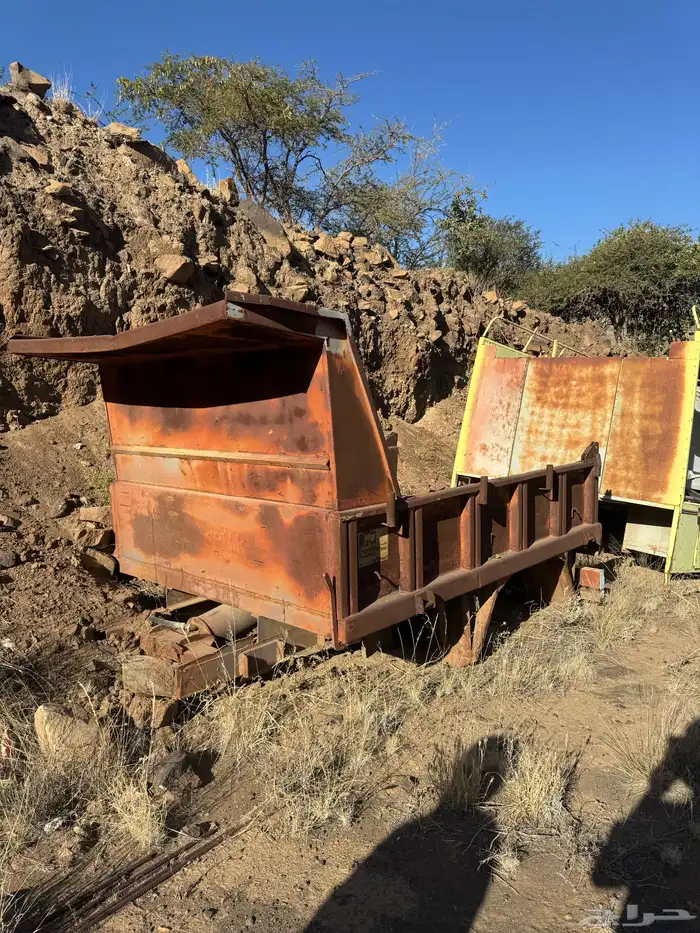 صندوق قلاب للبيع 0