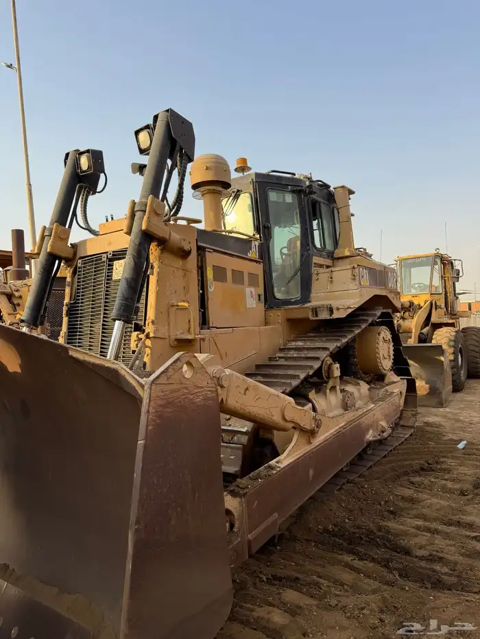 بلدوزر D8R للبيع 2006 8