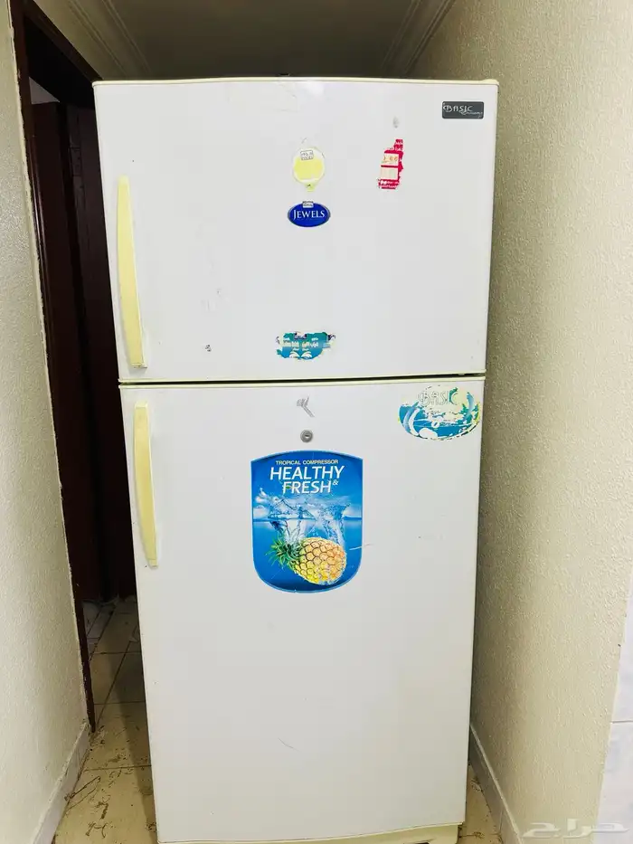 للبيع ثلاجة نظيف خاليه من العيوب 0