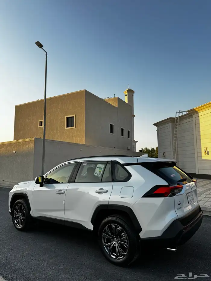 راف فور 2023 فل كامل سعودي 11