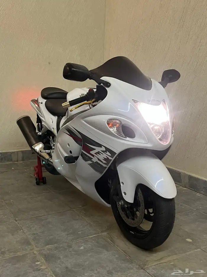 سوزوكي هايبوزا 2012 0