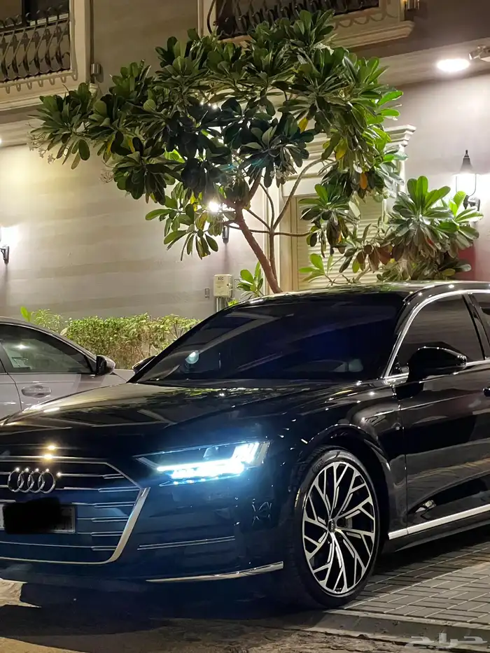 اودي A8L عداد قليل 2020 16