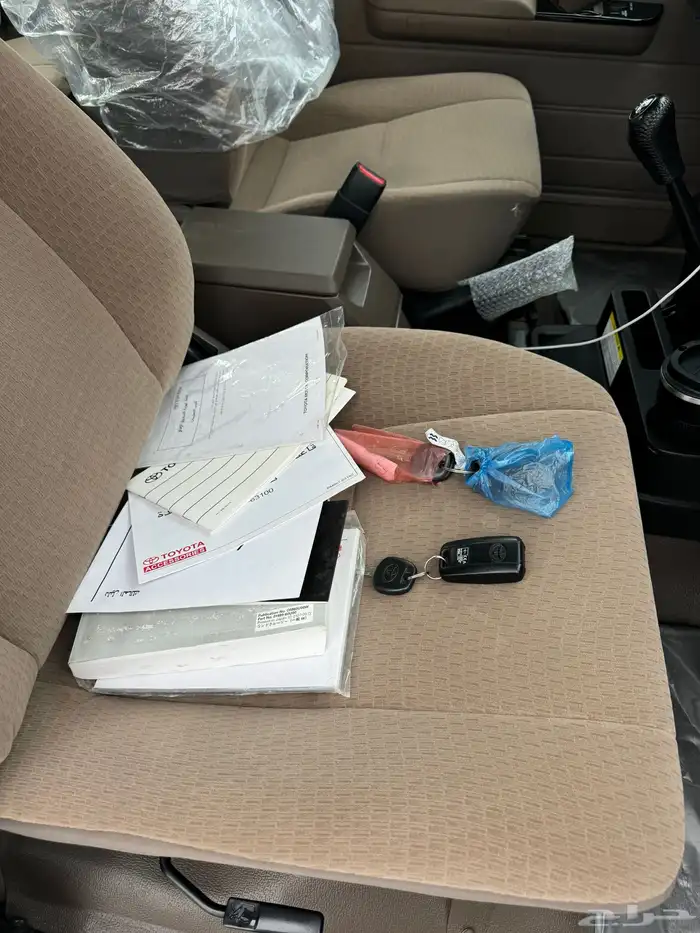 ربع 22 سعودي فل كامل الصقر بيج مخزن(النادر) 15