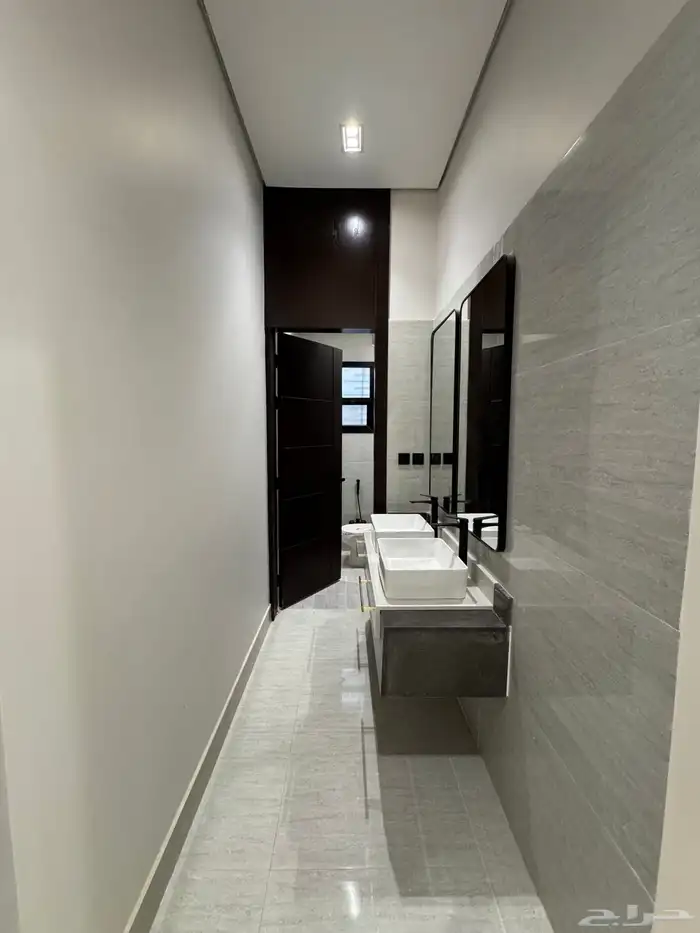 للبيع دور أول في حي الجنادرية -مخطط المعالي- 4