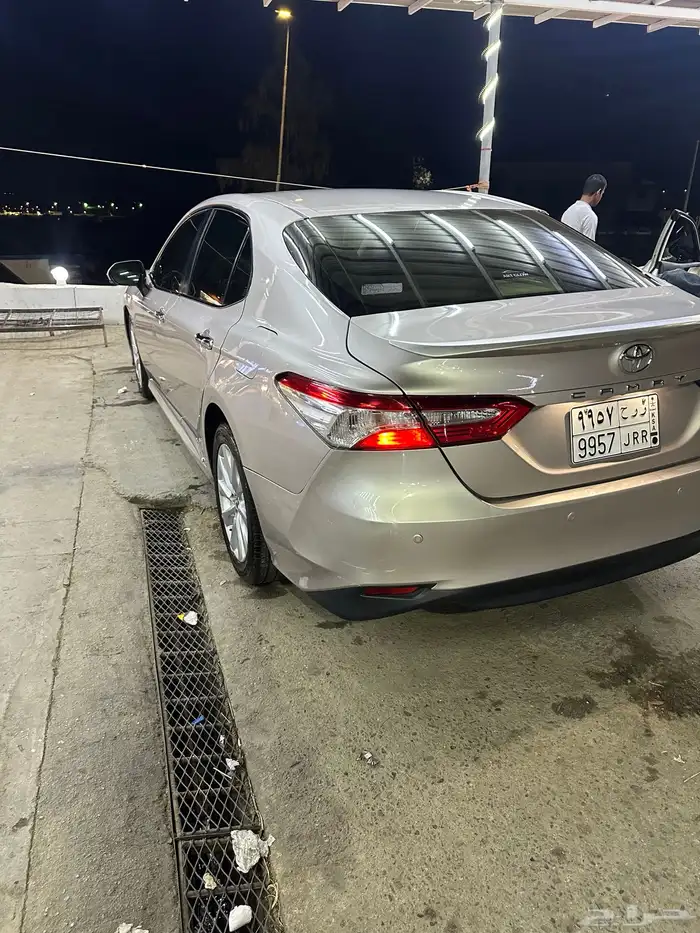 للبيع كامري 2018 1