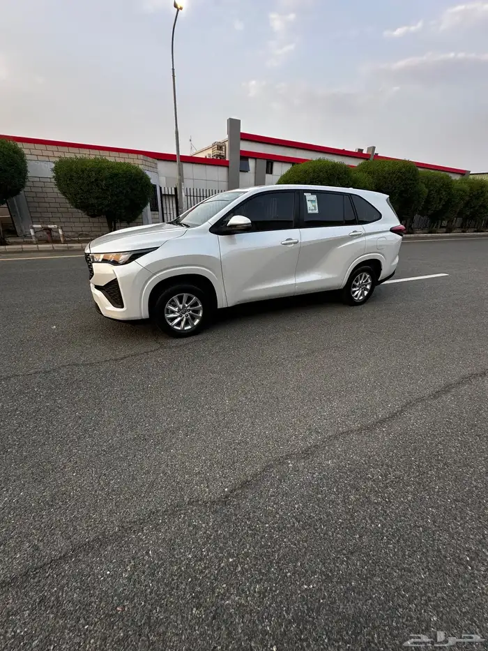 انوفا بنزين GL 2024 1