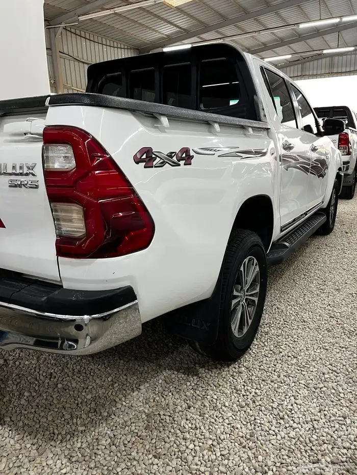 هايلكس ديزل 2023 دبل قير تماتيك 5