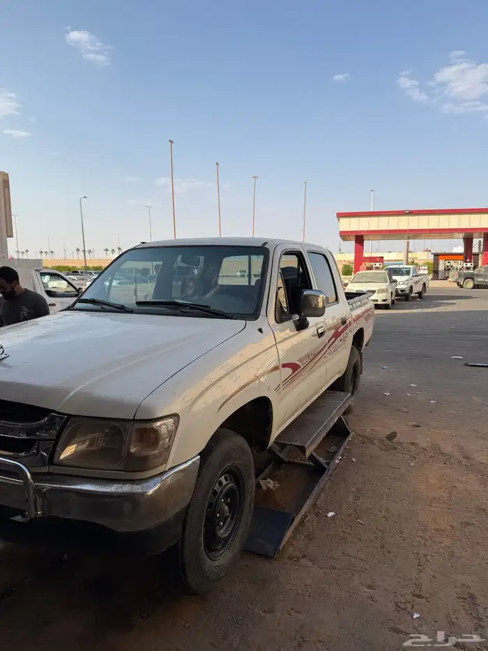 للبيع هيلوكس ديزل بدي رش تجميلي على نضفه فير شرط مكينه شرط 7